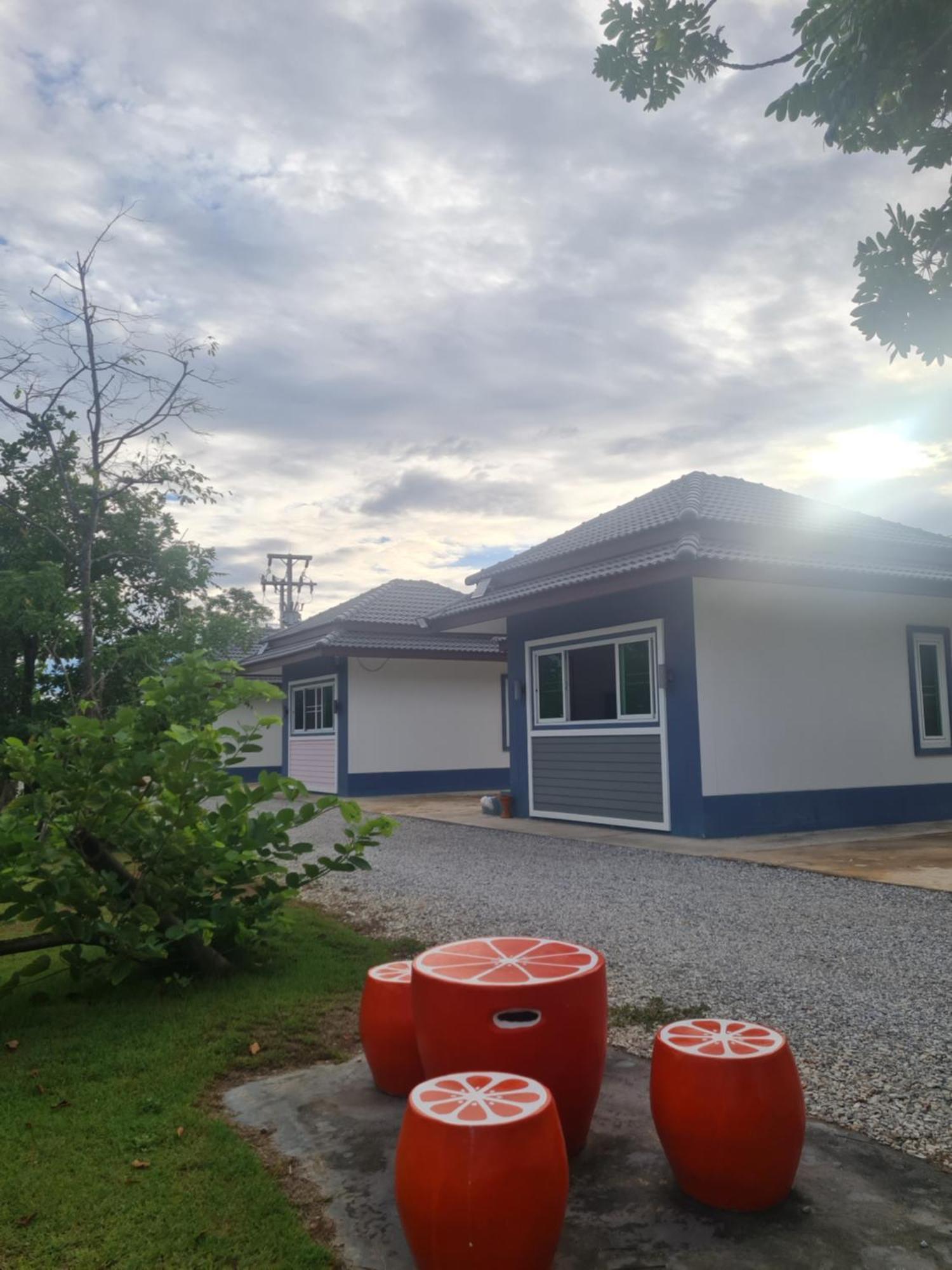Araya Cottage Uthai Thani Buitenkant foto
