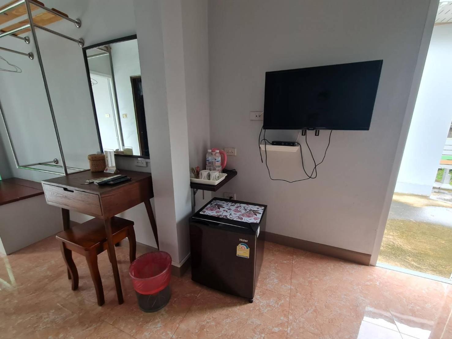 Araya Cottage Uthai Thani Buitenkant foto