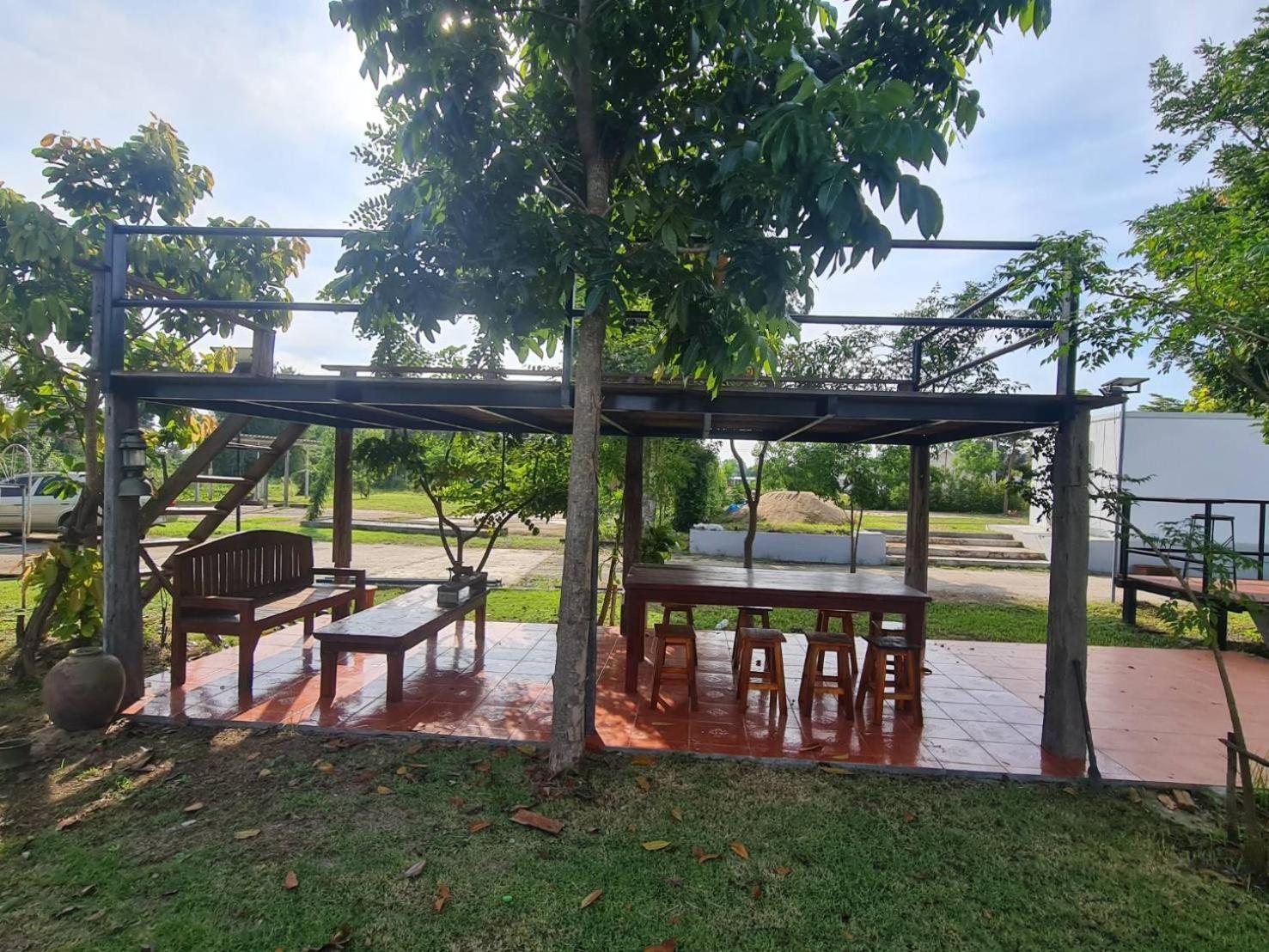 Araya Cottage Uthai Thani Buitenkant foto